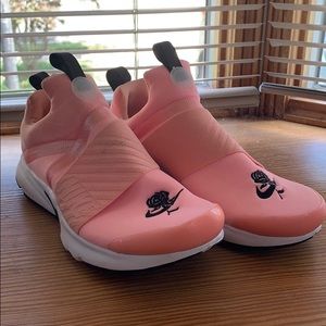 Pink Nike rose sneakers